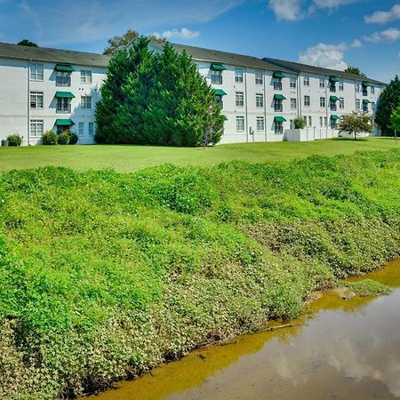 Greensboro Condo Rental Near Hospital And Trails! Exterior photo