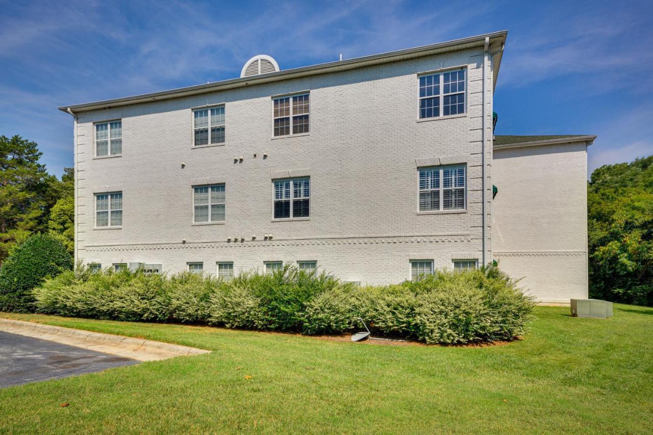 Greensboro Condo Rental Near Hospital And Trails! Exterior photo