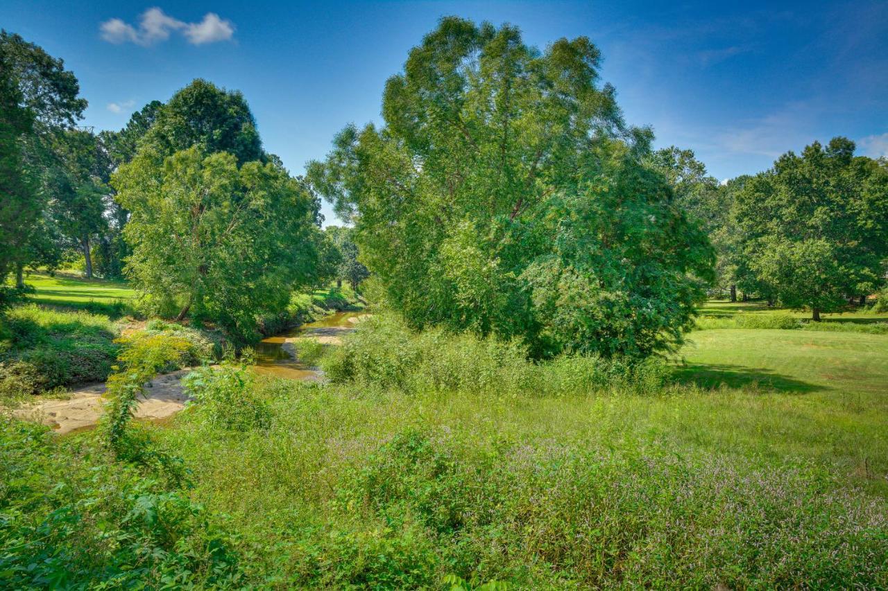 Greensboro Condo Rental Near Hospital And Trails! Exterior photo